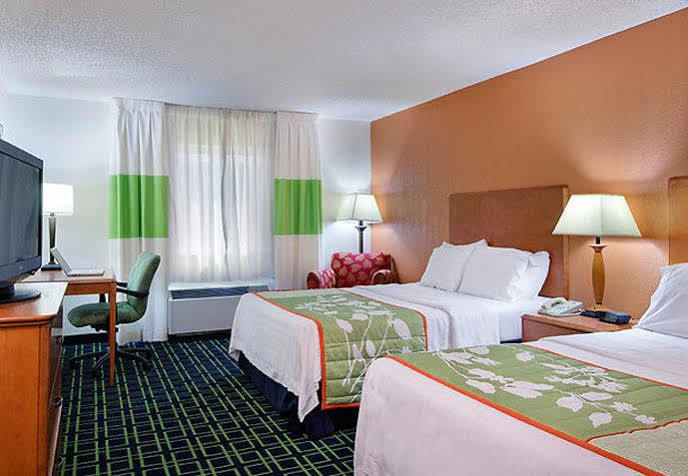Fairfield Inn And Suites By Marriott Tampa North Temple Terrace Bagian luar foto